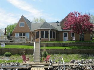 461 E Richmond Dr, Hope, MI 48628