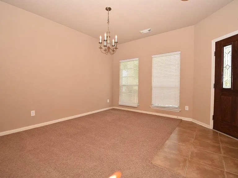 7027 Crockett Ridge Dr — Photo 7