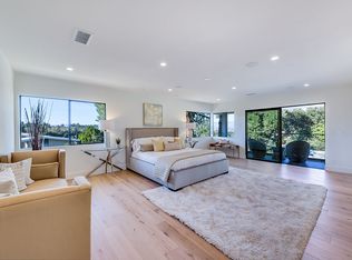 3780 Regal Vista Dr, Sherman Oaks, CA 91403