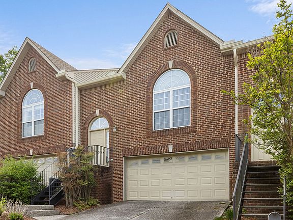 3rd image of 5752 Amalie Dr