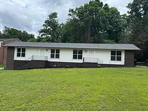 1213 Park Hill Cir Photo 1