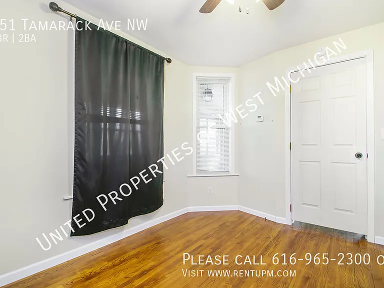 951 Tamarack Ave NW — Photo 8