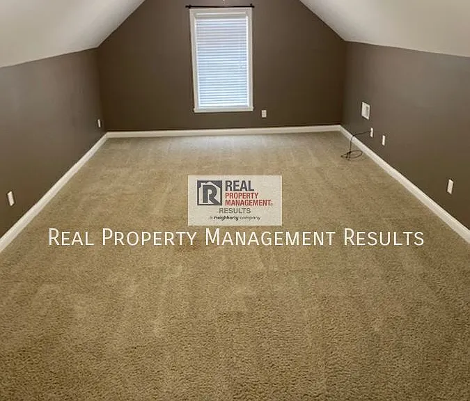 9399 Millicent Ct — Photo 27