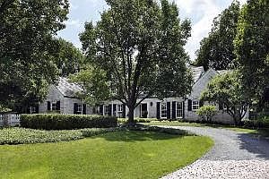 1st image of 51 E Pembroke Dr