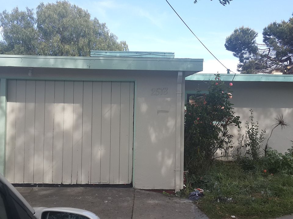 1st image of 2578 Gonzaga St