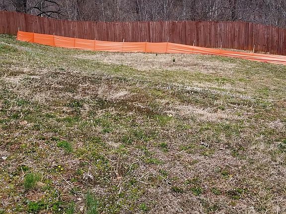 3rd image of 4891 Summerville Ln