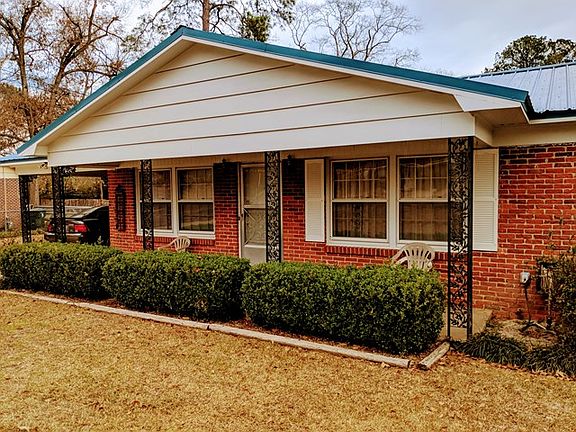 3rd image of 1105 Fairlane Dr