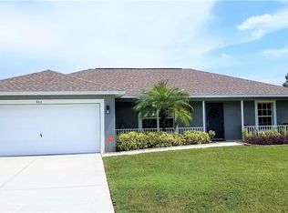864 Rue Labeau Cir, Fort Myers, FL 33913