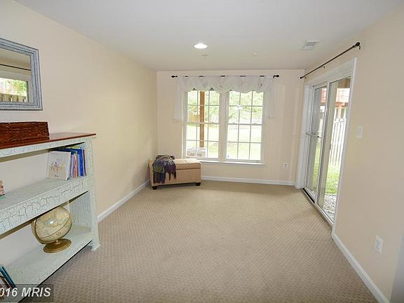 5th image of 1323 Peppertree Ct