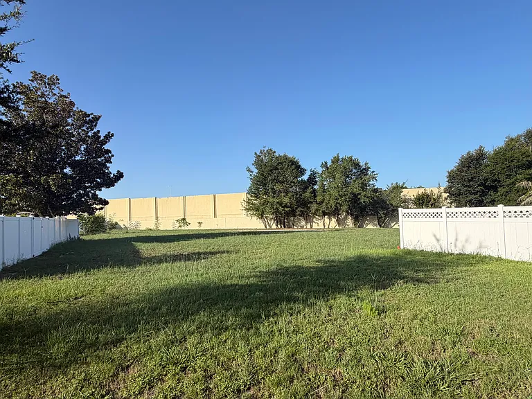 Spacious backyard