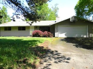 12301 S Meadowlawn Dr, Oregon City, OR 97045
