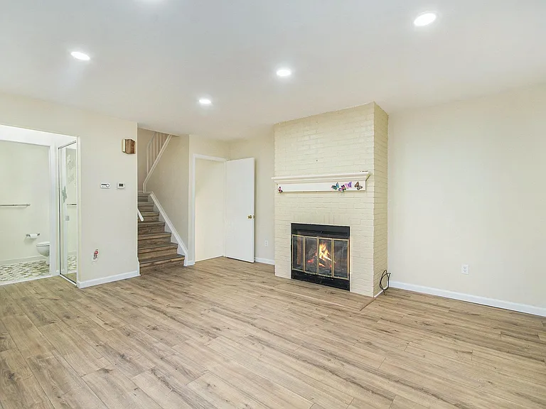 37313 Clubhouse Dr — Photo 4