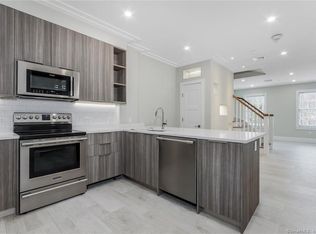 1990 Bronson Rd #8, Fairfield, CT 06824