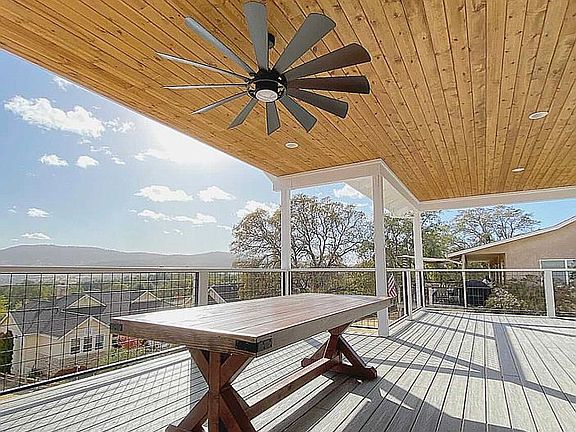 4th image of 808 Live Oak Dr