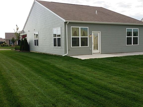 4th image of 9383 Montgomery Dr