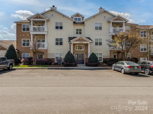 11925 Ridgeway Park Dr, Charlotte, NC 28277