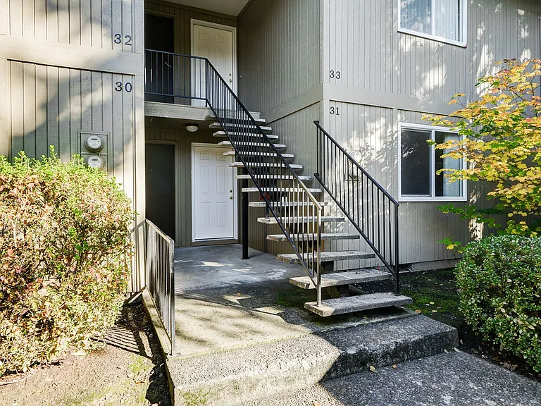 Cedar Crest Apartments — Photo 15