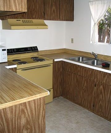 4th image of 4377 Parks Ave #4