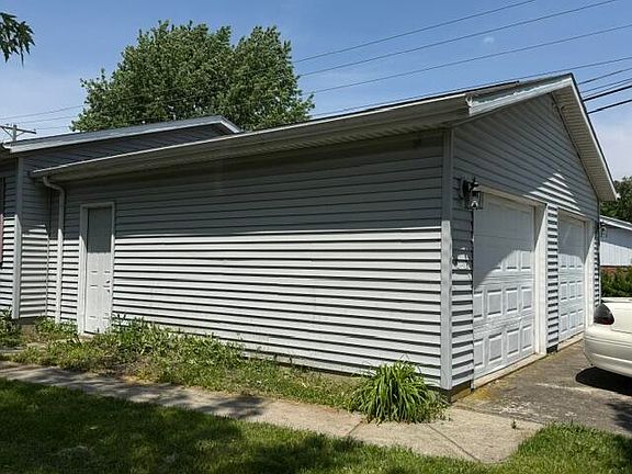 4th image of 343 N Defiance Rd