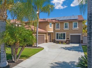 26381 Castle Ln, Murrieta, CA 92563