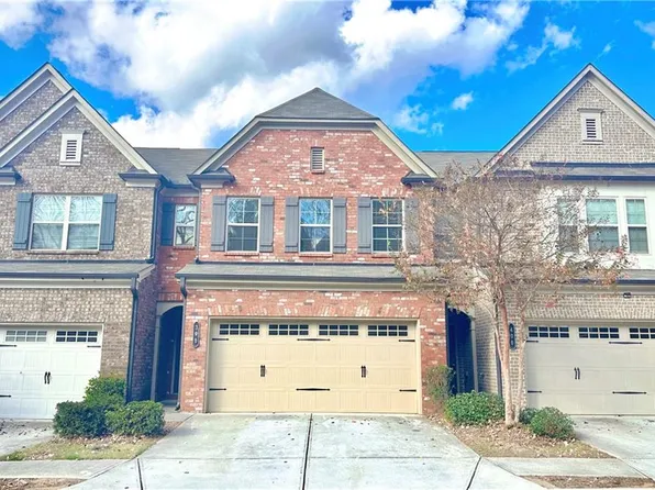 390 Holdings Dr, Lawrenceville, GA 30044
