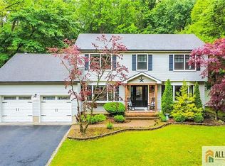 25 Merritt Ter, Matawan, NJ 07747