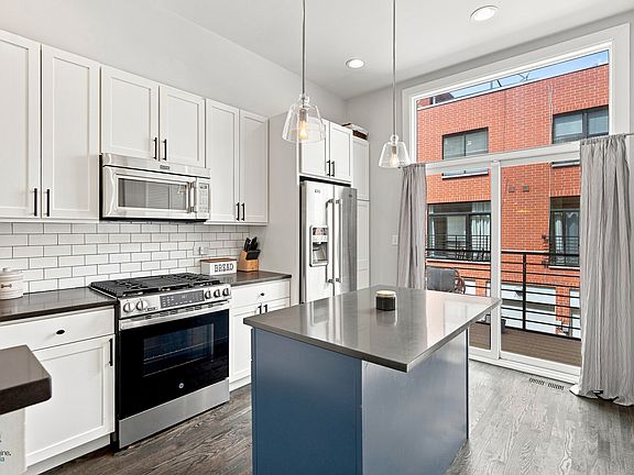 3rd image of 2341 W George St
