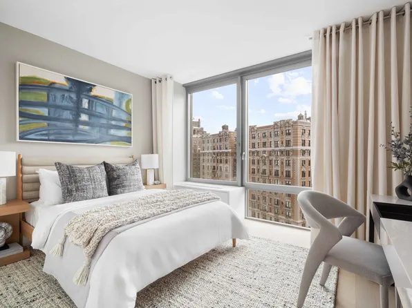 212 West 72nd Street image 8 of 16