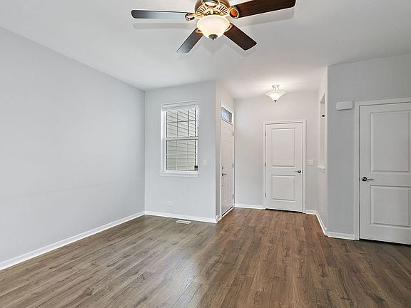4th image of 9104 Falcon Greens Dr