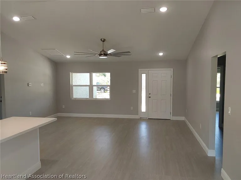 3040 Buttercup Ln — Photo 5