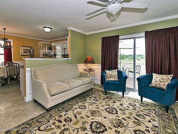4th image of 15860 Turnberry St #31