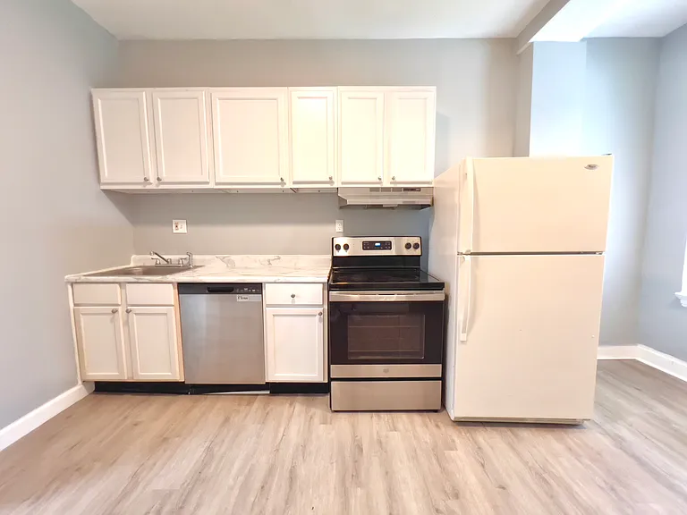 6533 Corbitt Ave — Photo 7