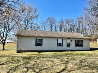 5561 Bye Rd, East Palestine, OH 44413