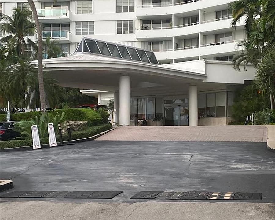 1st image of 5161 Collins Ave APT 910