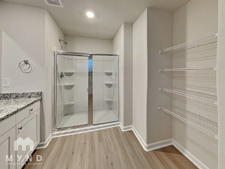 72 Royal Meadow Dr — Photo 15
