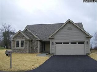 1130 Preserve Blvd, Poland, OH 44514