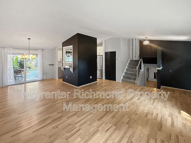 4 bed, 3.0 bath, 1820 sqft, $2,950 — Photo 3