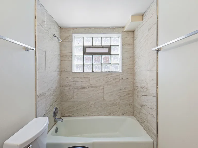 668 Clyde Ave — Photo 15