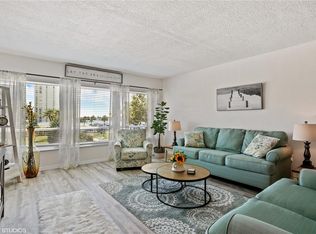 6363 Gulf Winds Dr APT 332, Saint Pete Beach, FL 33706