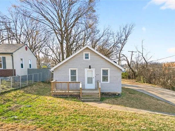 429 NE 42nd St, Kansas City, MO 64116