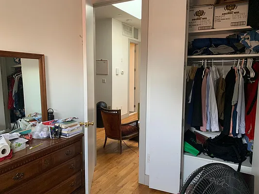 Rented by Premier Metro Realty Corp | media 13