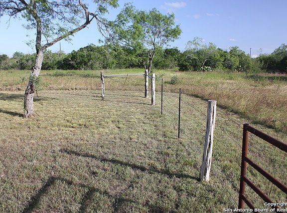 4th image of 0 FM 2102 FM 2102