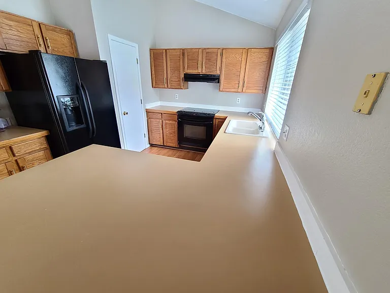 8260 Miller Ct — Photo 9