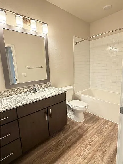 530 Academy Dr #201 — Photo 10