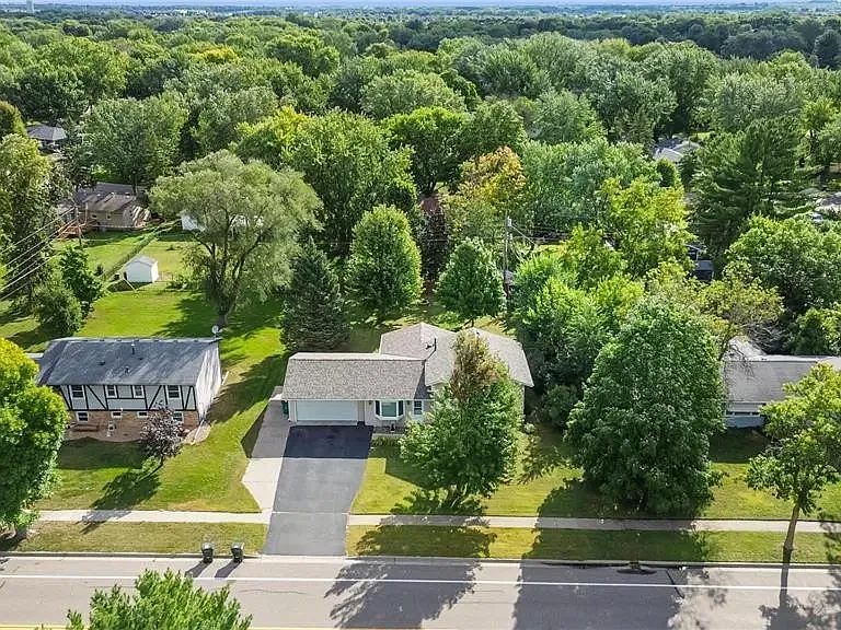 16546 Foliage Ave — Photo 26