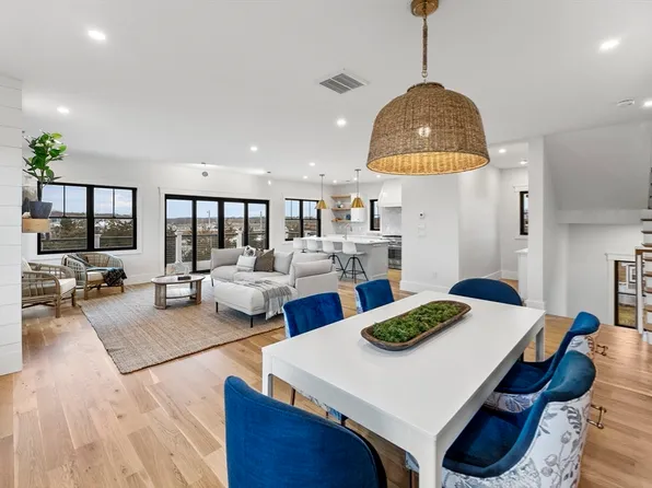 77-77A Cherry St, Marshfield, MA 02050