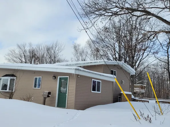 28 Duke Lake Cir, Kincheloe, MI 49788