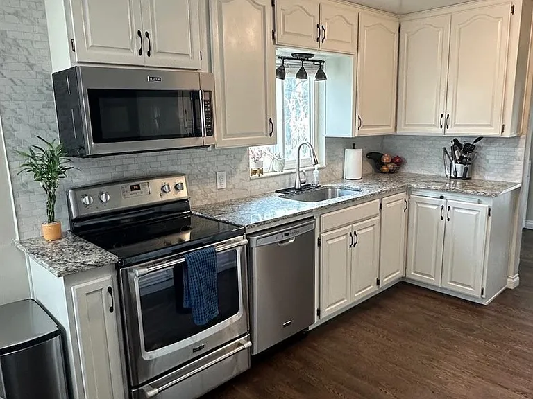 827 S Umatilla Way — Photo 3