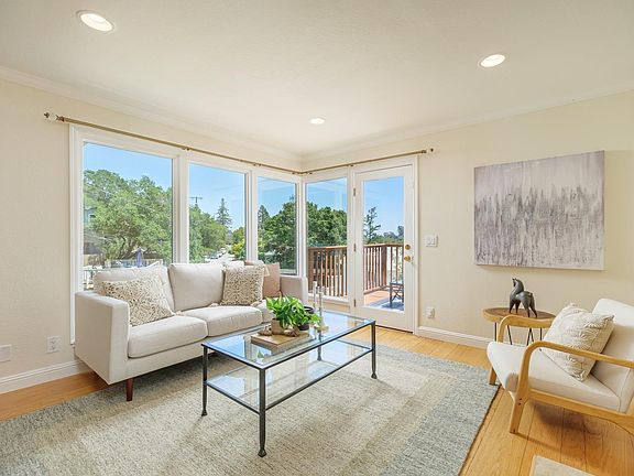 2nd image of 152 Reservoir Road
