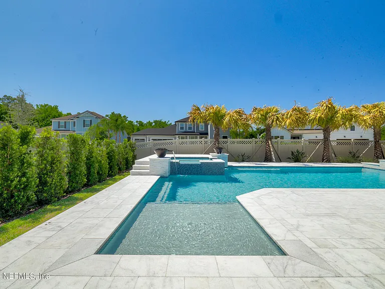 318 Windwalker Dr — Photo 8